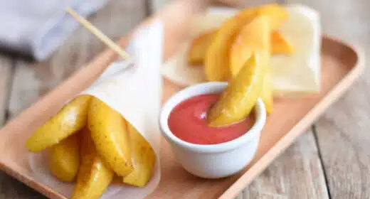 Frites de pomme et son coulis de fruits rouges - 3294