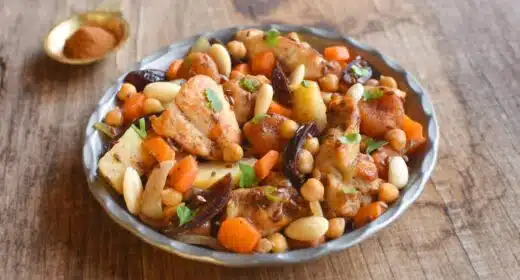 Tajine de poulet au céleri et fruits secs - 3051