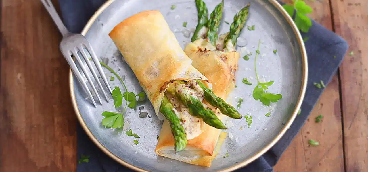 Rouleaux printaniers aux asperges vertes et parmesan - 3272