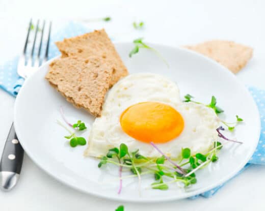 <strong>Faut-il éliminer les œufs en cas de cholestérol ?</strong> - 3731